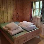 Fanafjorden Semesterbostad *